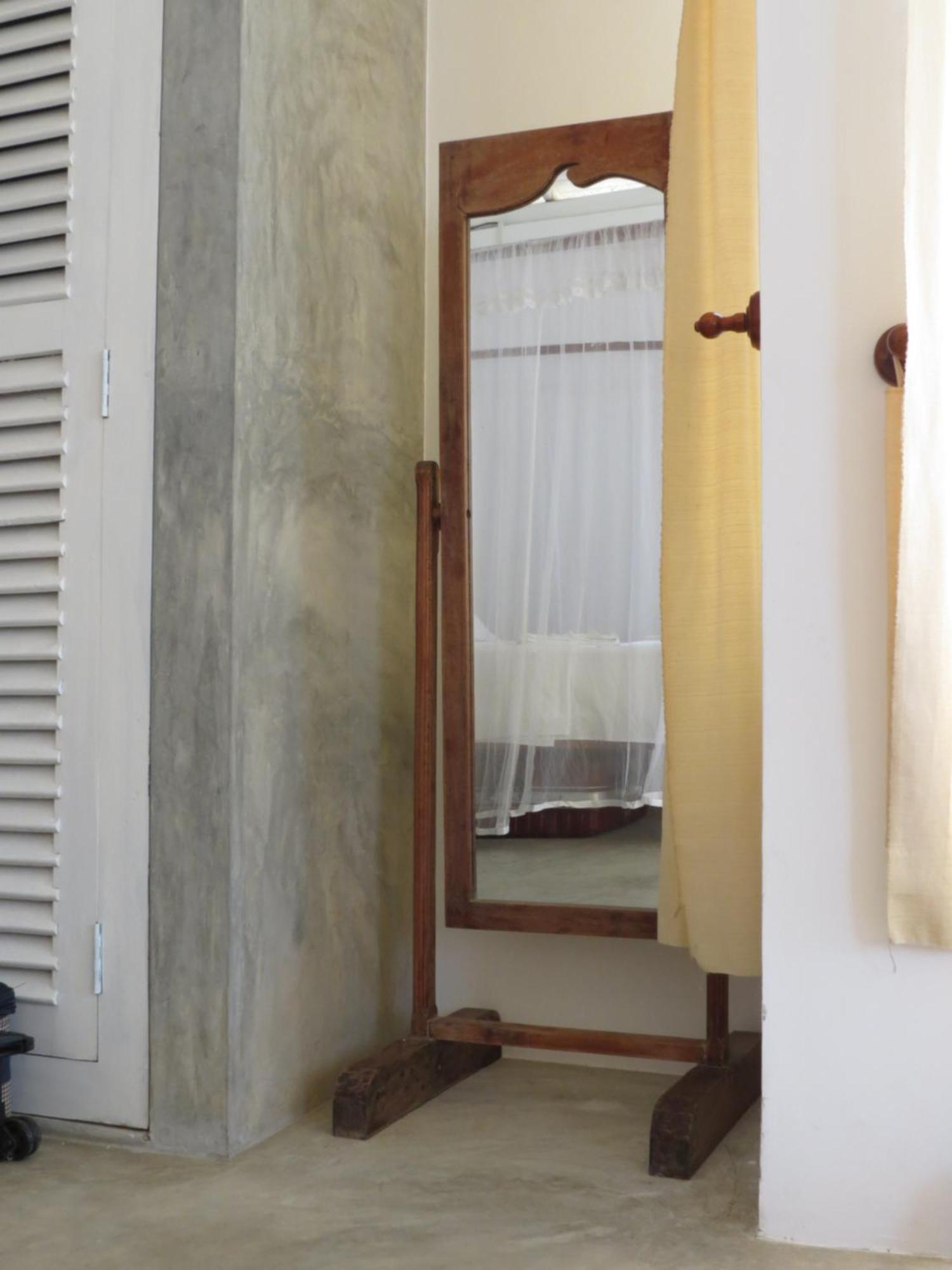 Mountain Wave Hotel And Surfshop Хиккадува Номер фото